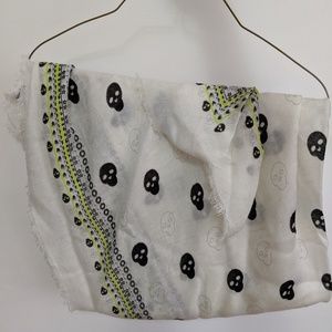 Skull scarf